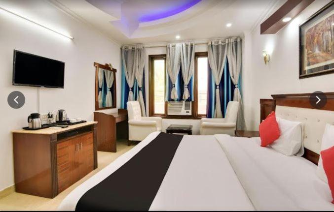 Tjs Royal Hotel Delhi  Exterior foto